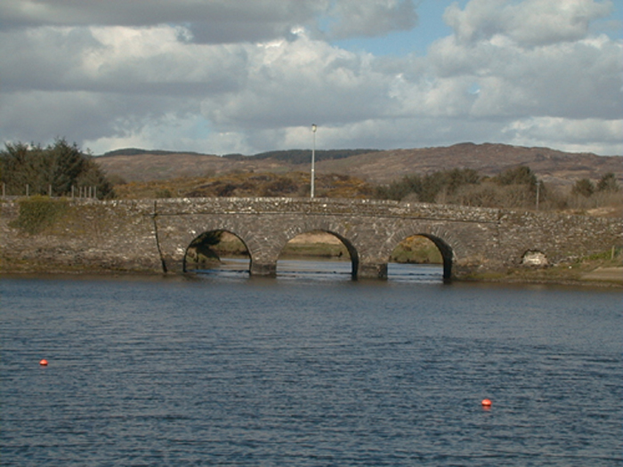 Small Ballydehob Bridge.jpg 261.6K